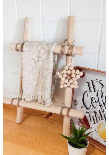 Dekoratif Mini Merdiven Havluluk - Iskandinav Tarzı, Kayın Ahşap, 40 x 33 cm