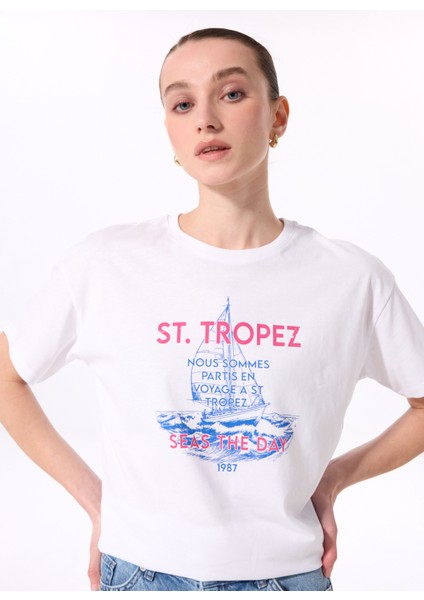 Bisiklet Yaka Baskılı Beyaz Kadın T-Shirt F5SL-TST0462
