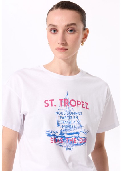 Bisiklet Yaka Baskılı Beyaz Kadın T-Shirt F5SL-TST0462 modelleri