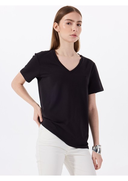 V Yaka Nakışlı Siyah Kadın T-Shirt M5SL-TST1848