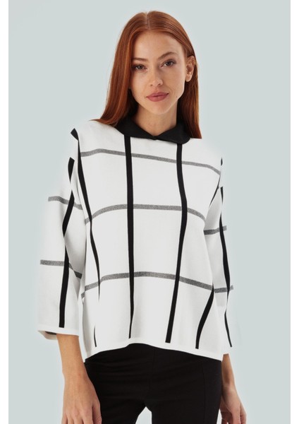 GEMMA BLOUSE Bebe Yaka Geometrik Desenli Kadın Triko Bluz - Ekru/Siyah fiyatları