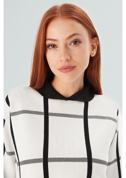 GEMMA BLOUSE Bebe Yaka Geometrik Desenli Kadın Triko Bluz - Ekru/Siyah modelleri