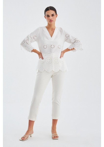 HİROMİ BLOUSE %100 Pamuk V Yaka 3/4 Çan Kol Yazlık Kadın Bluz - Beyaz