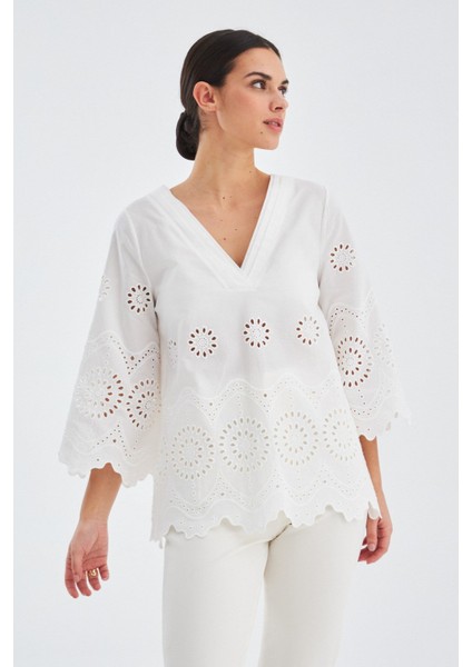 HİROMİ BLOUSE %100 Pamuk V Yaka 3/4 Çan Kol Yazlık Kadın Bluz - Beyaz fiyatları