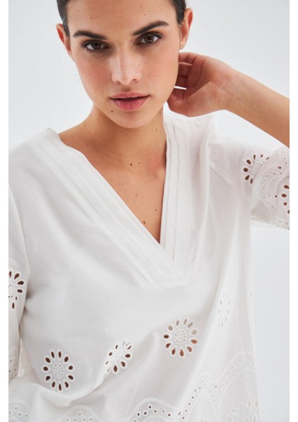 HİROMİ BLOUSE %100 Pamuk V Yaka 3/4 Çan Kol Yazlık Kadın Bluz - Beyaz modelleri