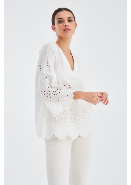 HİROMİ BLOUSE %100 Pamuk V Yaka 3/4 Çan Kol Yazlık Kadın Bluz - Beyaz indirimleri