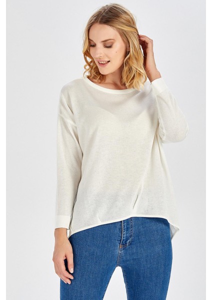 MEADOW BLOUSE Ön ve Arka Pile Detaylı Salaş Kadın Triko Bluz - BEYAZ indirimleri