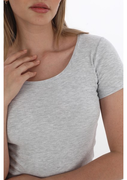 Kadın Fitilli Likralı Pamuk Basic Tshirt fırsatları