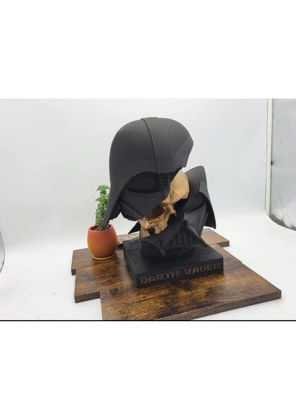 Darth Vader Star Wars Sanat Kaskı – Gücün Sanatla Buluştuğu Efsanevi Parça Pla Üretim