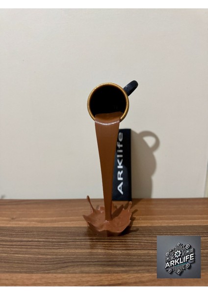 Kahve Köşesi Dökülen Kahve Fincan Figürü 3D Dekoratif Obje ve Biblo