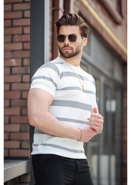 Beyaz Çizgili Bisiklet Yaka Triko Tişört E7414