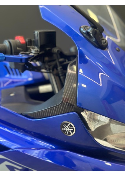 Yamaha YZF-R25 - R3 2019-2025 Far Yanı ve Arka Kuyruk Üstü Karbon Sticker Etiket Modeli