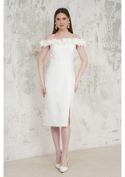 Kayık Yaka Çiçekli Beyaz Abiye Elbise