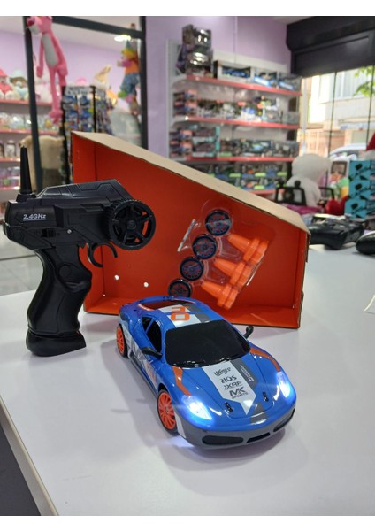 18 cm 2.4 Ghz Özel Uzaktan Kumandalı Dubalı Yedek Tekerlekli Drift Atan Şarjlı 15 Km Hızlı Araba