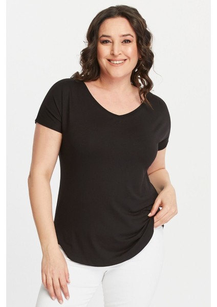 Büyük Beden Geniş V Yaka Kısa Kol Oval Yırtmaç Bluz