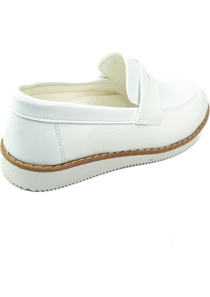 173 Beyaz Erkek Çocuk Günlük Ayakkabı fırsatları