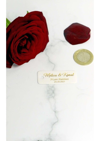 Gold Baskılı Etiket - Etiketi -100 Adet Kişiye Özel Gold Etiket ( 2x5 Cm)