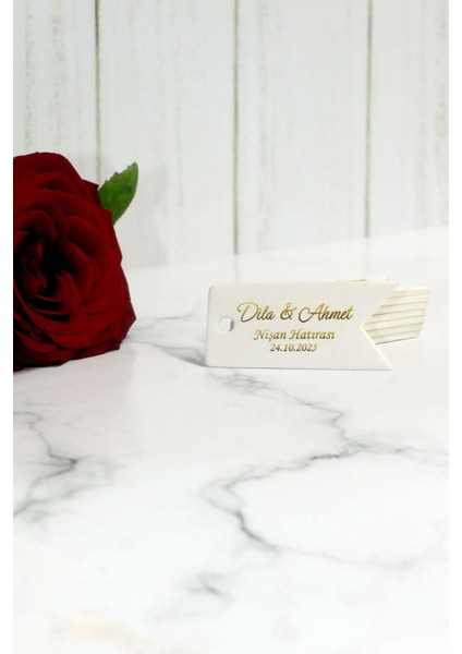 Gold Baskılı Etiket / Nişan - Nikah Etiketi / 100 Adet Kişiye Özel Gold Etiket (2,4x 5,4 Cm) fiyatları
