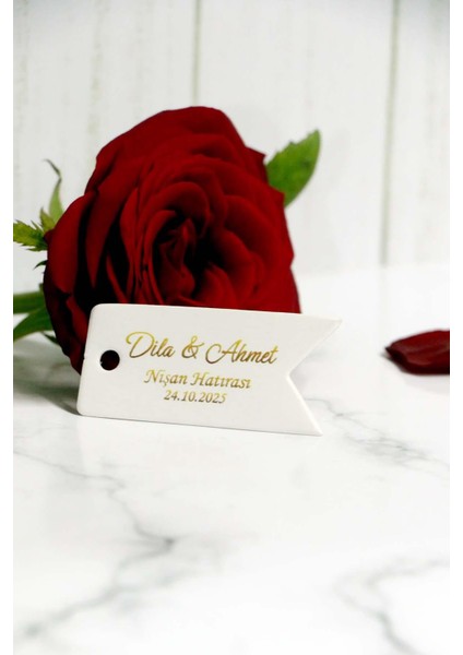 Gold Baskılı Etiket / Nişan - Nikah Etiketi / 100 Adet Kişiye Özel Gold Etiket (2,4x 5,4 Cm) modelleri
