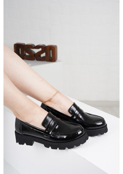 Hakiki Deri Siyah Rugan Kadın Makosen Ayakkabı 222134102