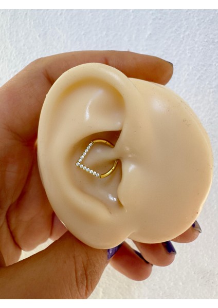 G23 Titanium (Titanyum) Zirkon Taşlı Üçgen Model Septum Daith Uyumlu 1 Adet Piercing fiyatları