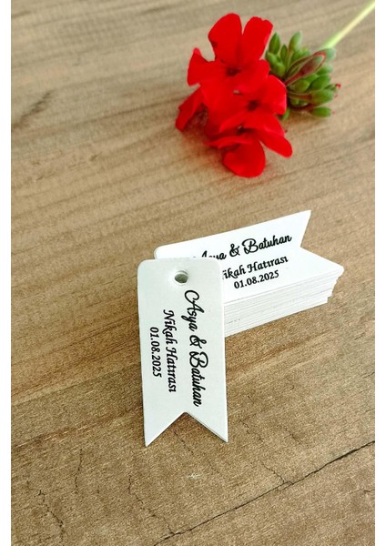 Kişiye Özel Baskılı Etiket / Nişan-Kına- Nikah Etiketi / 100 Adet Flama Etiket (2,4x 5,4 Cm) fiyatları
