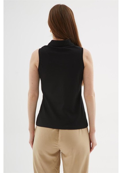Fashıon Frıends Kadın Polo V Yaka Kolsuz T-Shirt 25Y0516K1 indirimleri