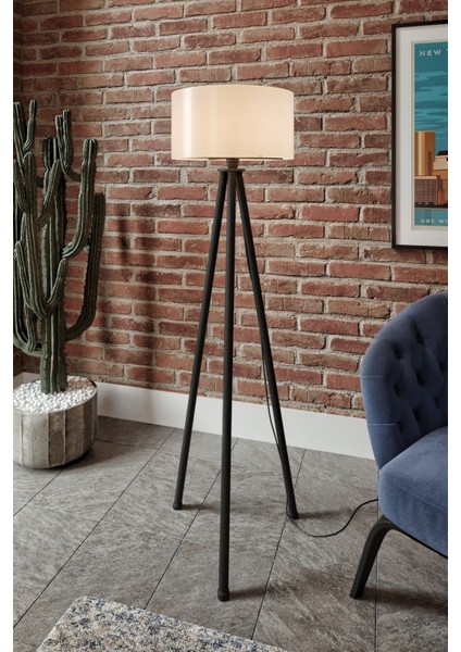 Şık Ahşap Tripod Lambader, Yükseklik 101-150 cm, Bej Renk, Modern Tasarım