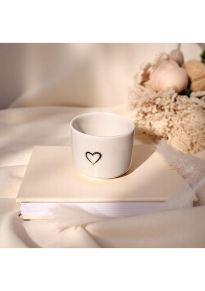 El Yapımı Seramik Kupa Siyah Kalp Desenli Kulpsuz Kupa Bardak 200 ml Mug