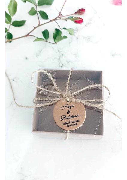 Kişiye Özel Etiket - Nikah-Nişan- Kına Etiketi - 100 Adet Kraft Ürün Etiketi (3,8 Cm) fiyatları