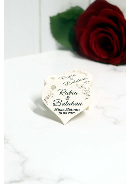 Kalp Kesim Nikah - Nişan Etiketi / 100 Adet Kalp Şeklinde Kişiye Özel Etiket (4,5 Cm) fiyatları