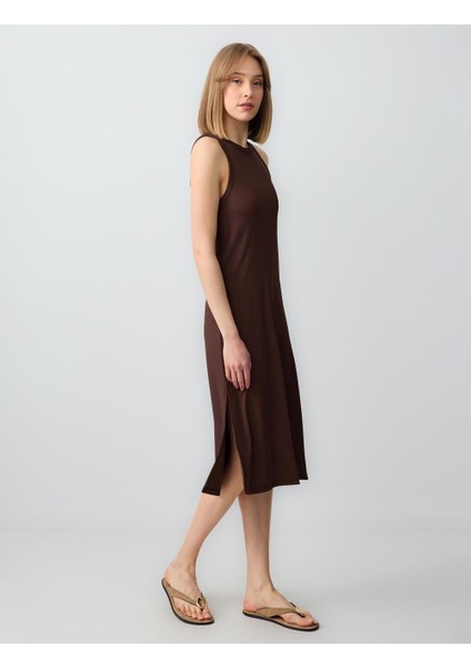 Acı Kahve Rahat Kesim Kolsuz Bisiklet Yaka Örme Midi Elbise fiyatları