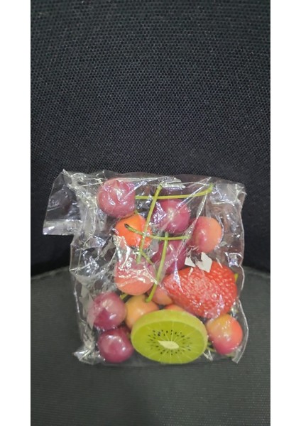 Karışık Meyve Kiraz Kivi Çilek Gerçekçi Yapay Meyve Dekoratif Gerçekçi 1 Paket 13 x 12 x 4 cm