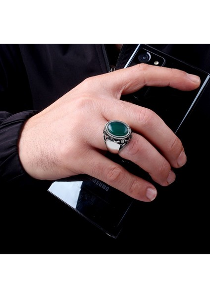 Yeşil Akik Taşlı Oval Model 925 Ayar Gümüş Erkek Yüzük fiyatları