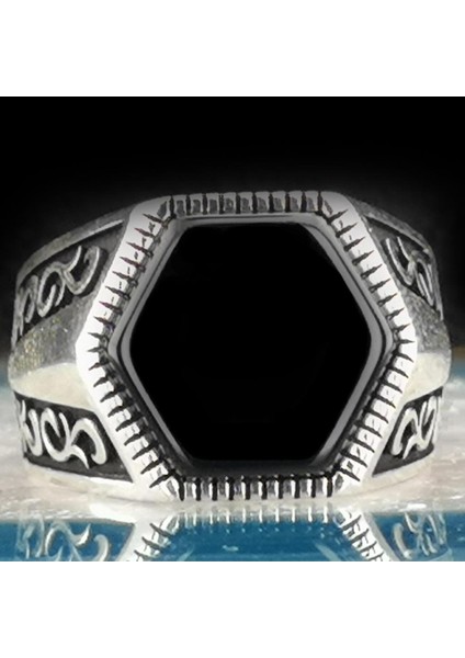 Altı Gen Tasarımlı Siyah Oniks Taşlı 925 Ayar Gümüş Yüzük modelleri