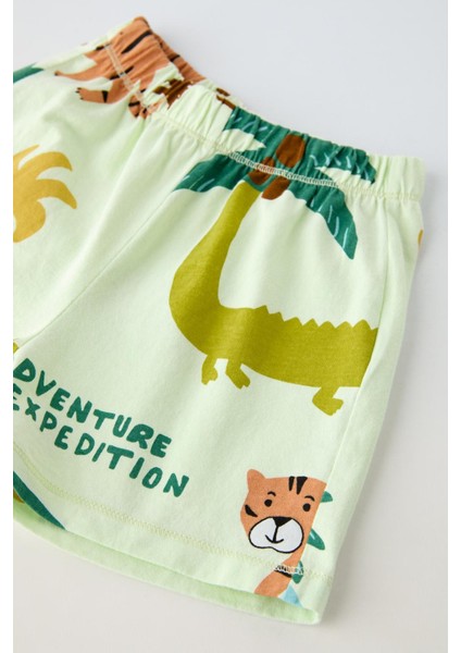 Erkek Çocuk Pamuklu Açık Yeşil Safari Temalı Hayvan Baskılı Yazlık T-Shirt ve Şort Takım fırsatları