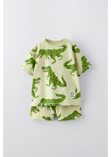 Erkek Çocuk Pamuklu Açık Yeşil Dinozor Desenli Yazlık Şortlu T-Shirt Takım