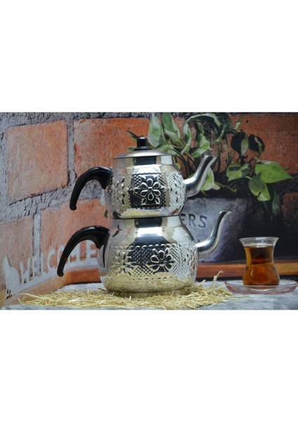 Alüminyum Desenli Çaydanlık 2,3 L Gri, 5 Kişilik, Şık ve Dayanıklı Tasarım