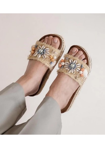 Guja 25Y170-2 Kadın Deniz Kabuğu Taşlı Mantar Taban Premium Terlik fiyatları