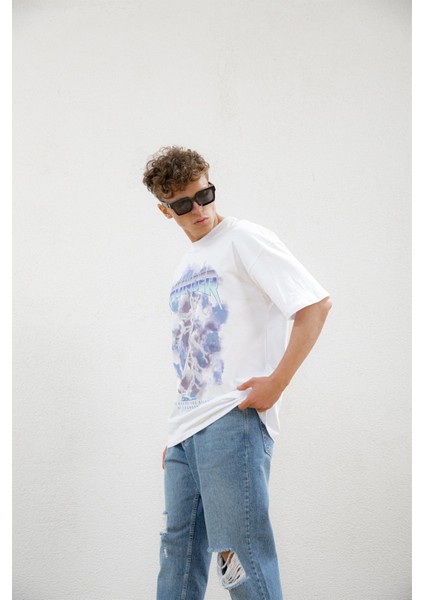 Online Baskılı Kısa Kollu Oversize T-Shirt Beyaz fırsatları