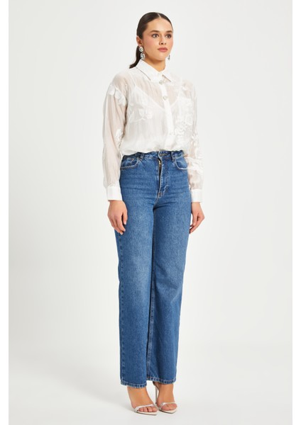 Kadın Nakış Detaylı Transparan Gömlek – Düğmeli, Klasik Yaka