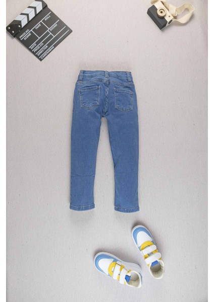 Şık ve Rahat: Tişört & Likralı Kot Takım I Erkek Çocuk Özel Rahat ve Trend Kombin I Bayramlık Takım fırsatları