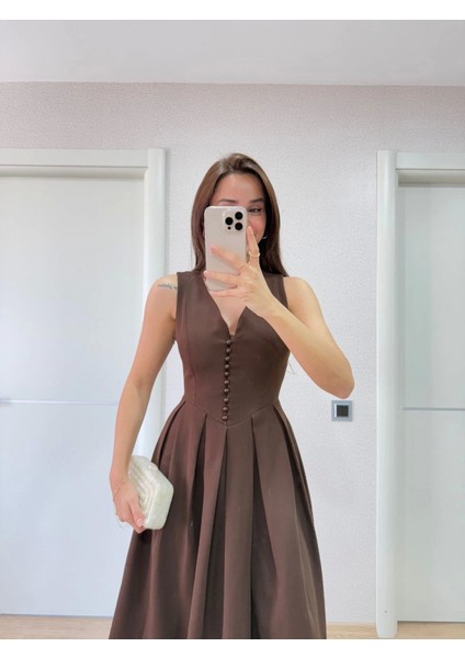 V Yaka Uzun Kolsuz Elbise- Kahverengi