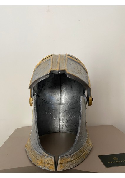 Giyilebilir Şövalye Miğferi Knight Helmet modelleri
