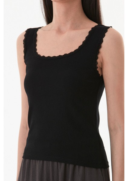 Bürümcük Kumaş Dantelli Askılı Body indirimleri