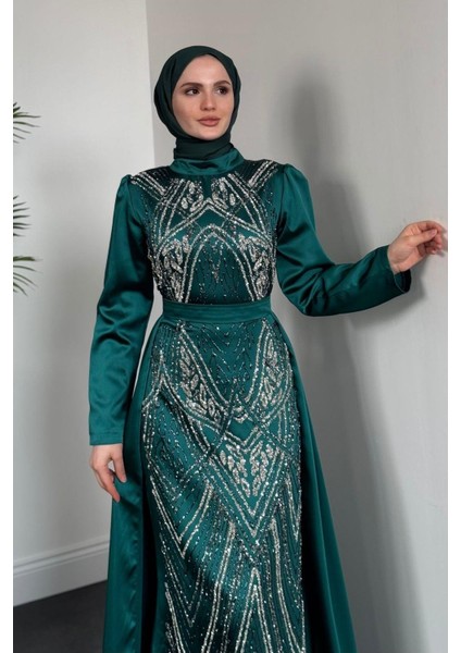 Carmelita Pelerinli Saten Abiye Zümrüt modelleri