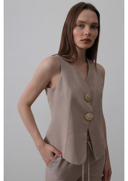 Düğme Detaylı Yelek - Krem modelleri