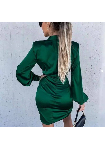 Kadın Yarım Balıkçı Yaka Vatka ve Büzgü Detay Mini Elbise