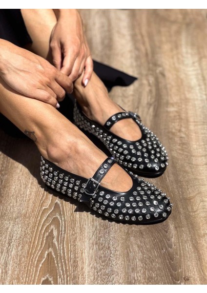 Bijou Taş Detaylı Ince Bantlı Siyah Babet