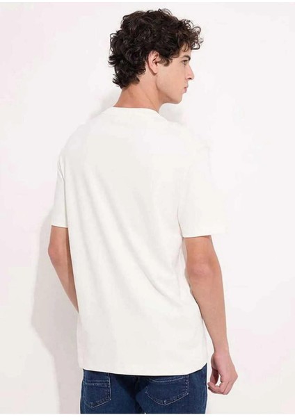 Erkek Yuvarlak Yakalı Logolu Beyaz T-Shirt K10K112491-YAS